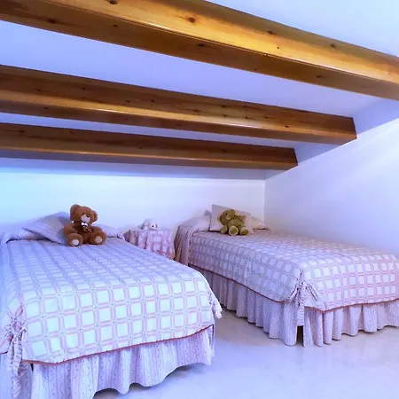 Casa Neus Bara Ii * Рода-де-Бара